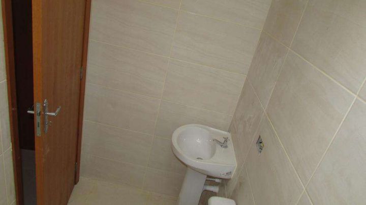 Imagem Casa com 2 Quartos à Venda, 38 m² em Tatuquara - Curitiba