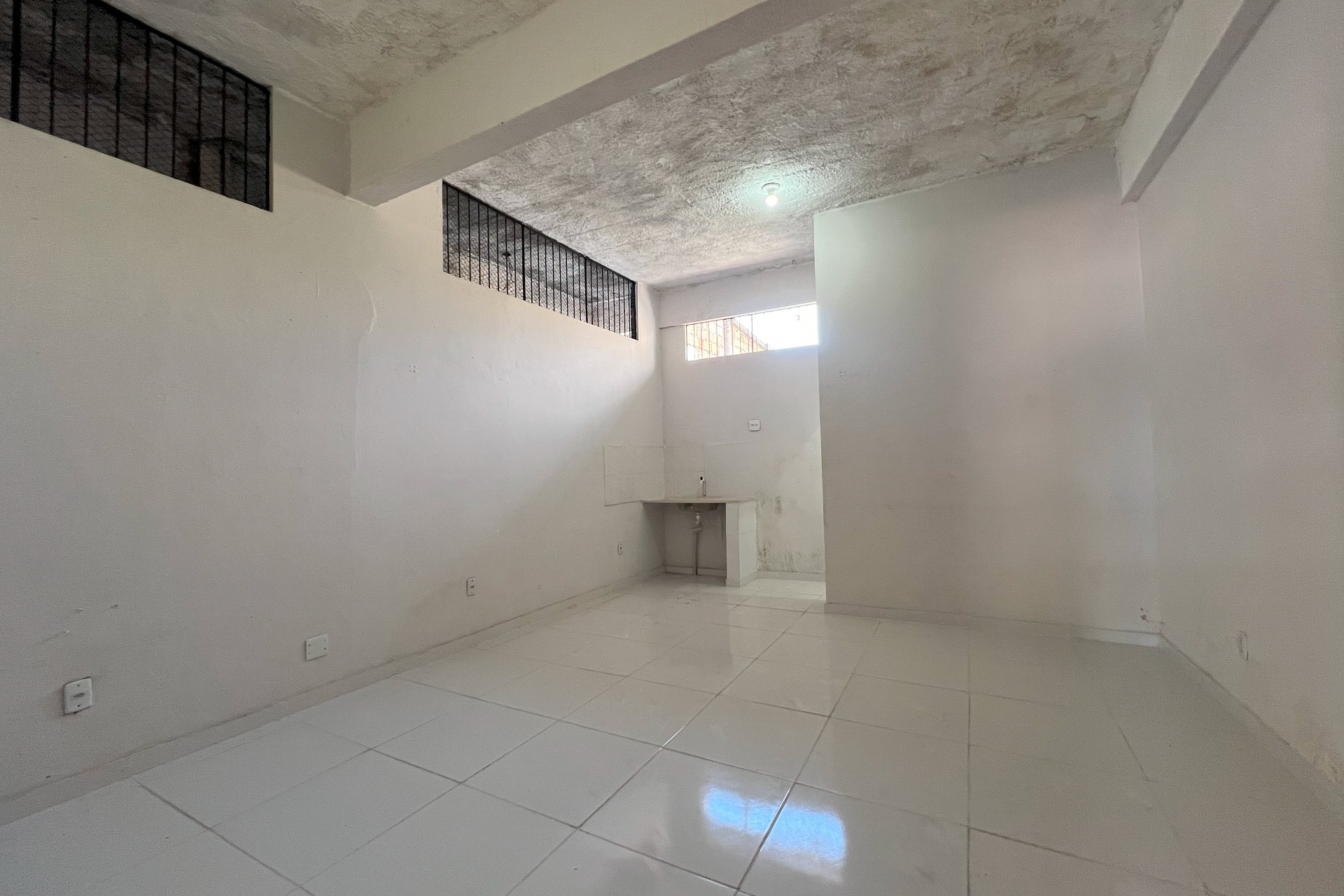 Imagem Ponto Comercial para Alugar, 75 m²em Santa Luzia - Manaus Imagem Ponto Comercial para Alugar, 75 m²em Santa Luzia - Manaus
