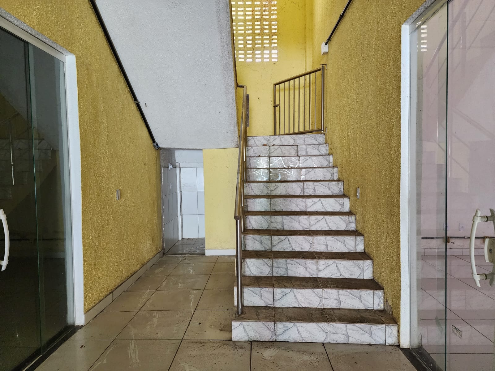 Imagem Imóvel Comercial à Venda, 650 m²em Centro - Simões Filho Imagem Imóvel Comercial à Venda, 650 m²em Centro - Simões Filho