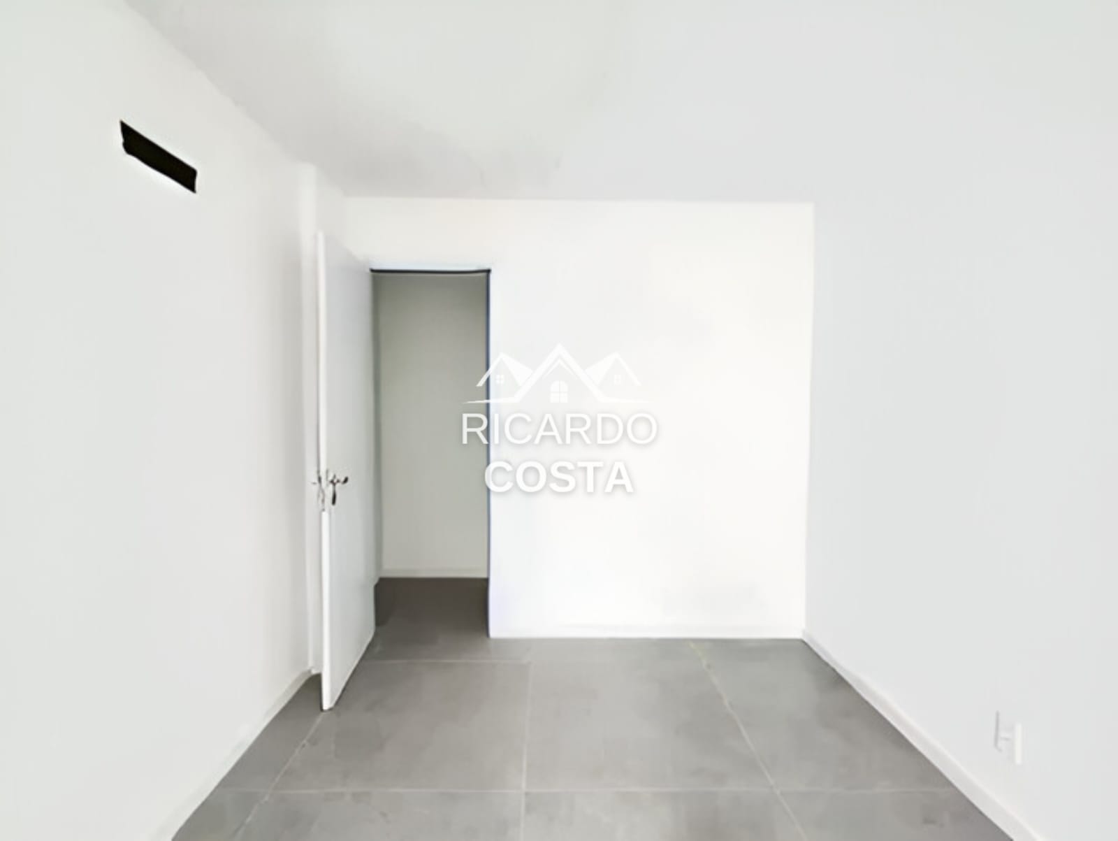 Imagem Cobertura com 2 Quartos à Venda ou Locação, 190 m² em Humaitá - Rio de Janeiro