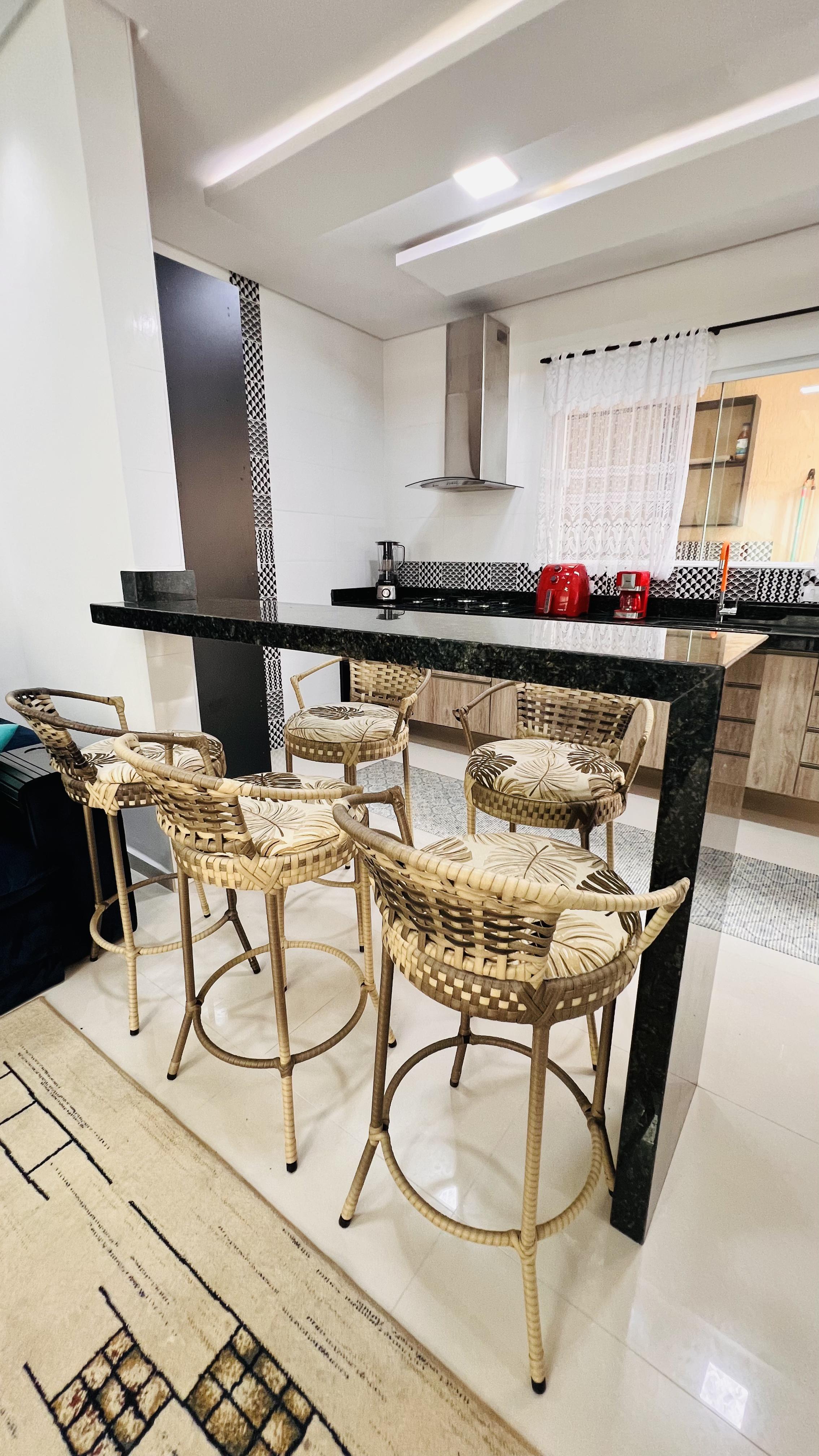 Imagem Sobrado com 2 Quartos à Venda, 84 m²em Caiçara - Praia Grande Imagem Sobrado com 2 Quartos à Venda, 84 m²em Caiçara - Praia Grande