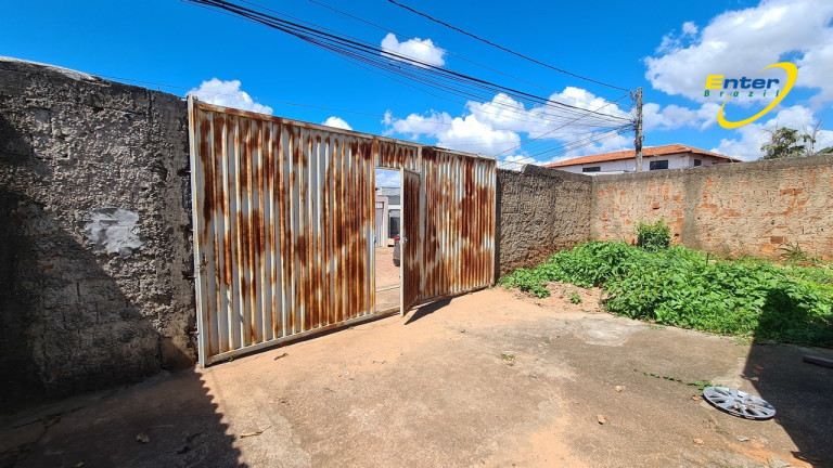 Imagem Casa com 3 Quartos à Venda, 720 m² em Setor Habitacional Arniqueira (Águas Claras) - Brasília Imagem Casa com 3 Quartos à Venda, 720 m² em Setor Habitacional Arniqueira (Águas Claras) - Brasília