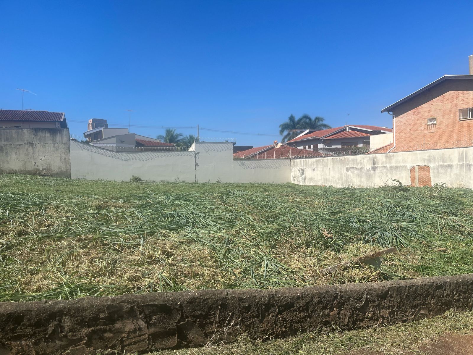 Imagem Terreno à Venda, 350 metro em Vila Ana Maria - Ribeirão Preto Imagem Terreno à Venda, 350 metro em Vila Ana Maria - Ribeirão Preto
