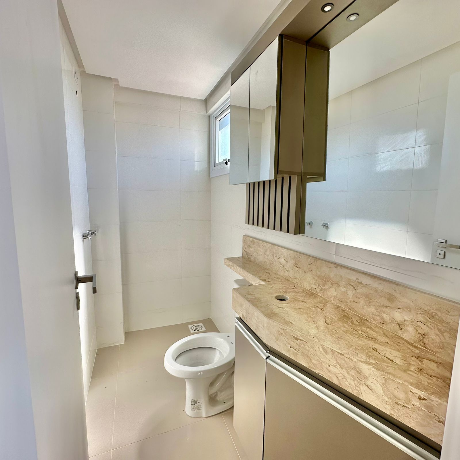 Imagem Apartamento com 2 Quartos à Venda, 53 m²em Centro - Tramandaí