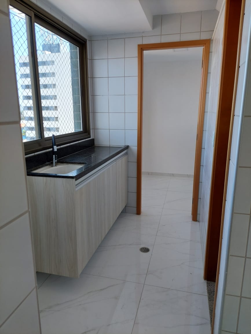 Imagem Apartamento com 4 Quartos à Venda, 126 m² em Pina - Recife