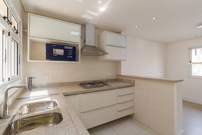 Imagem Sobrado com 3 Quartos à Venda, 124 m² em Barreirinha - Curitiba