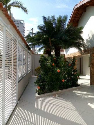 Imagem Casa com 5 Quartos à Venda, em Flórida - Praia Grande Imagem Casa com 5 Quartos à Venda, em Flórida - Praia Grande