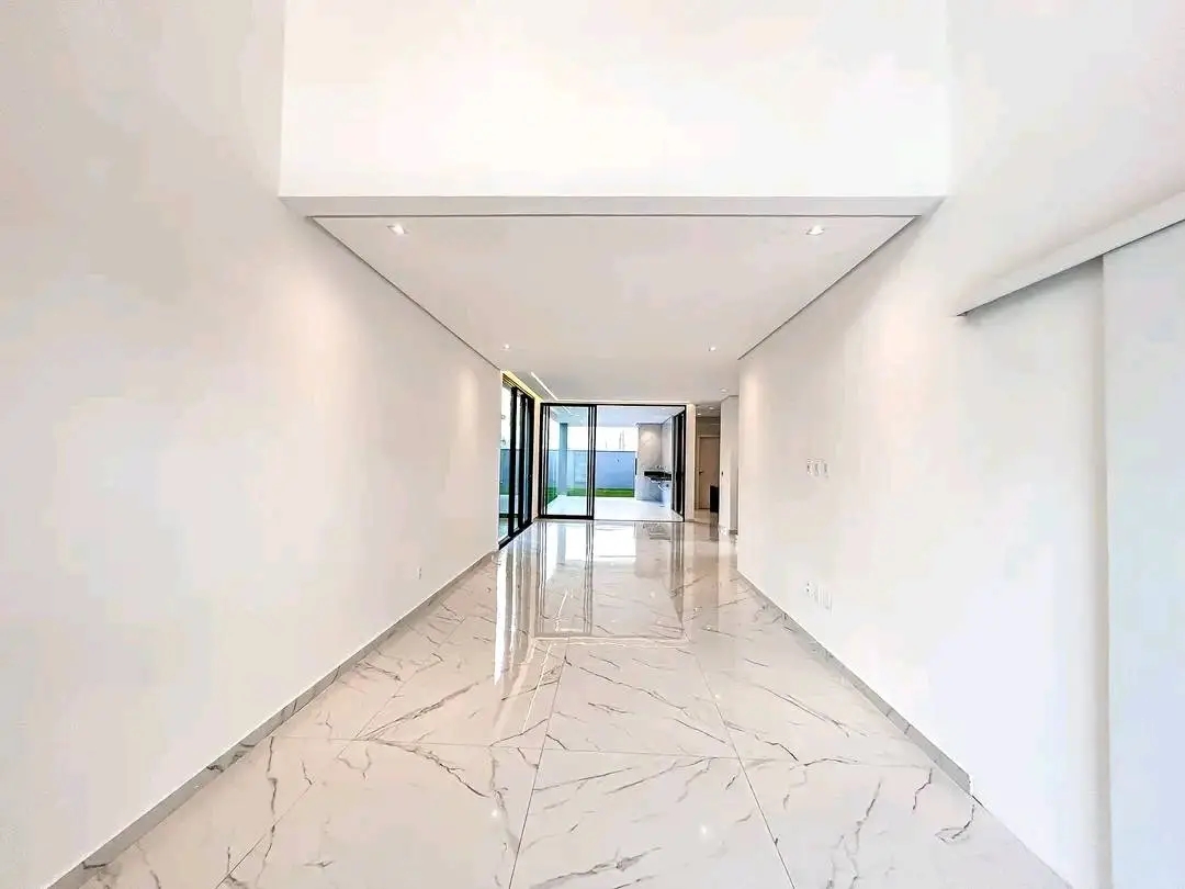 Imagem Casa de Condomínio com 5 Quartos à Venda, 252 m²em Alphaville  - Eusébio