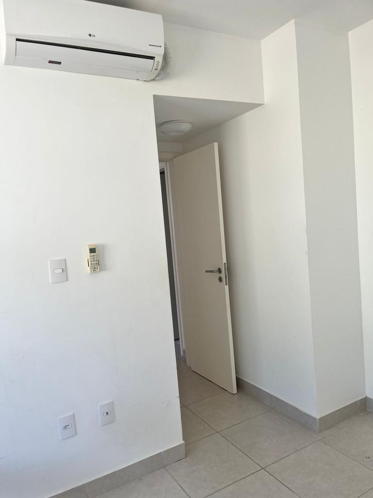 Imagem Apartamento com 2 Quartos à Venda, 63 m²em Buraquinho - Lauro de Freitas