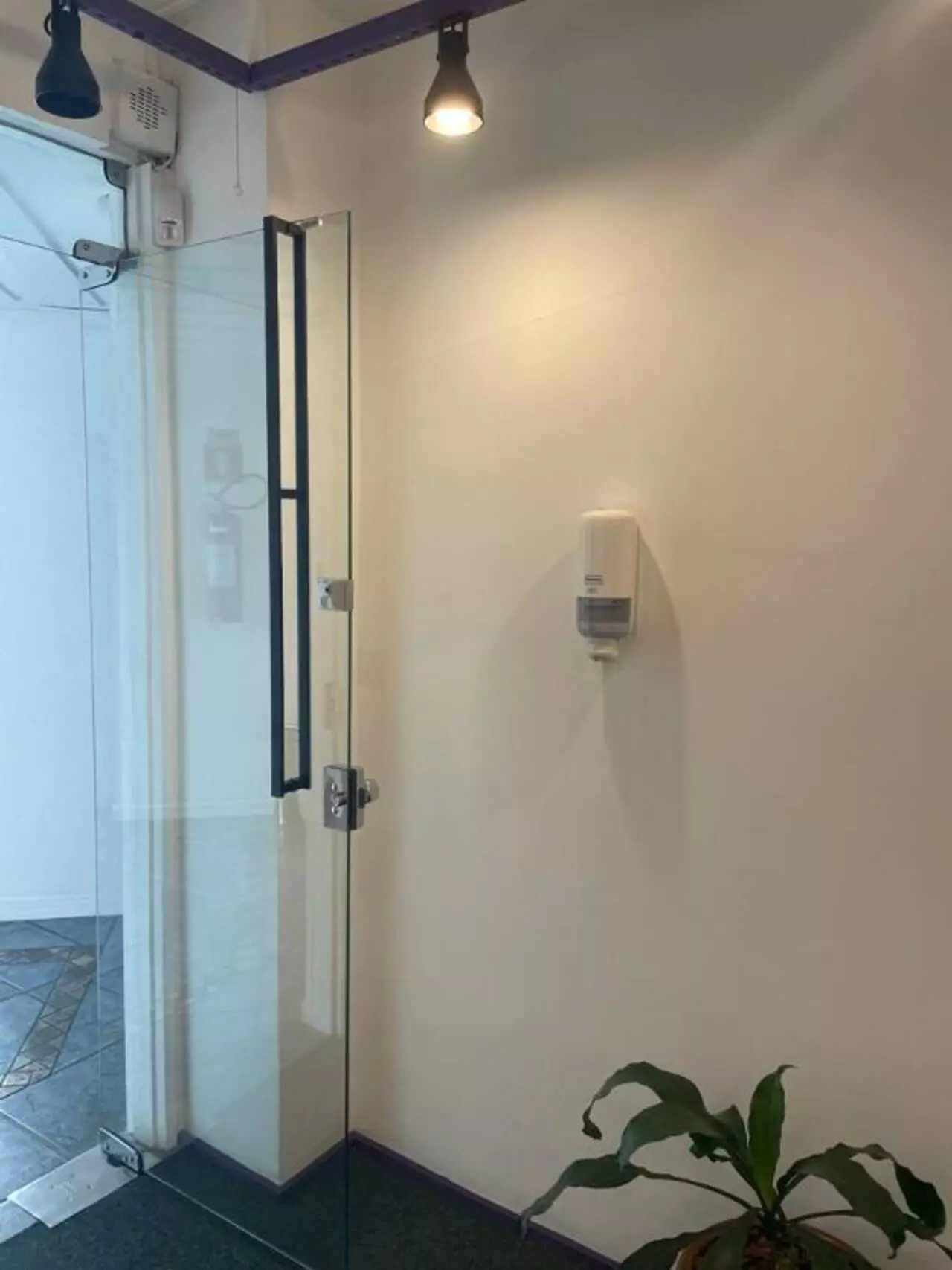 Imagem Sala Comercial à Venda ou Locação, 116 m²em Cidade Monções - São Paulo Imagem Sala Comercial à Venda ou Locação, 116 m²em Cidade Monções - São Paulo