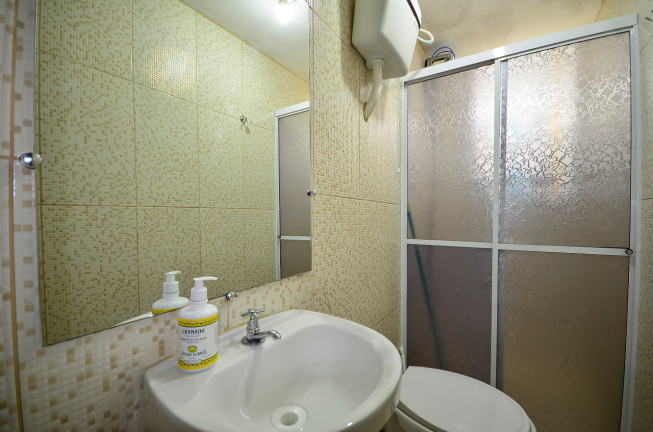 Imagem Apartamento com 2 Quartos à Venda,  em Campo Comprido - Curitiba