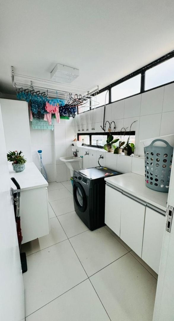 Imagem Apartamento com 3 Quartos à Venda, 157 m² em Vila Assunção - Santo André