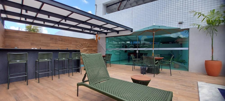 Imagem Apartamento com 2 Quartos à Venda, 79 m²em Casa Amarela - Recife