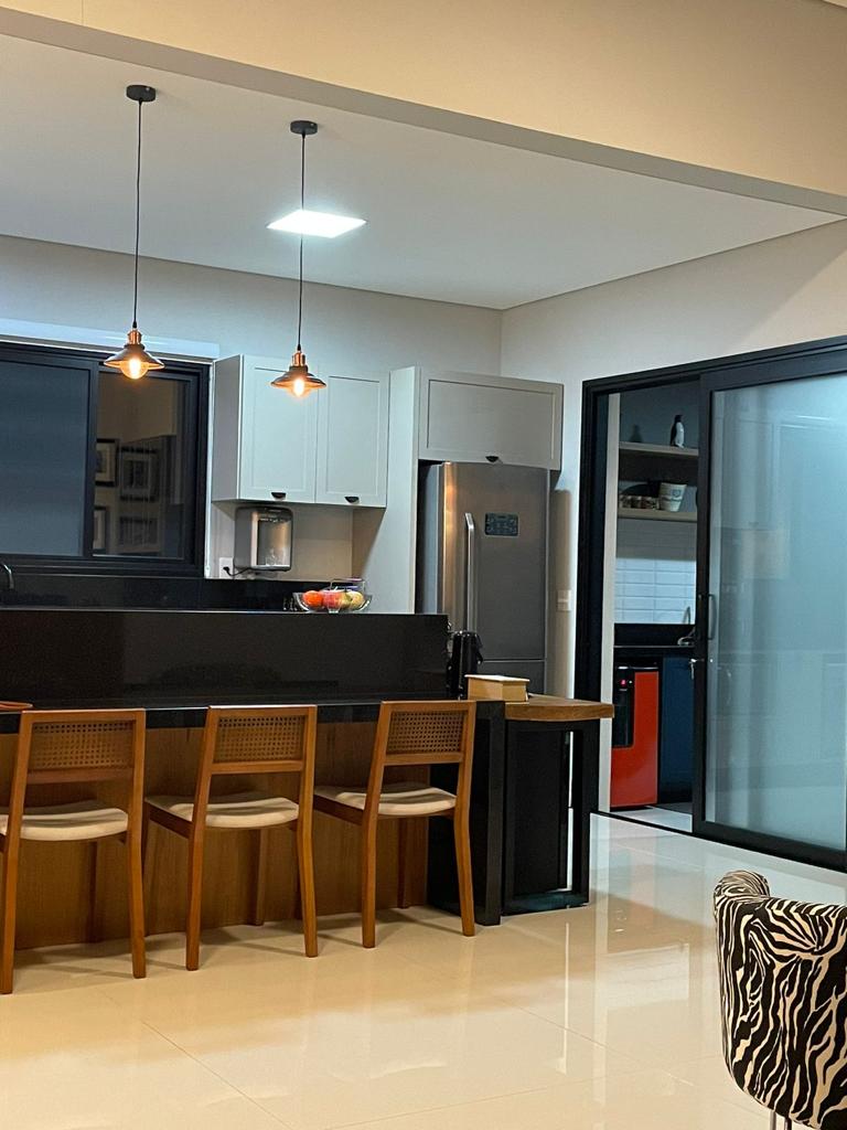 Imagem Casa de Condomínio com 3 Quartos à Venda, 220 m²em Medeiros - Jundiaí Imagem Casa de Condomínio com 3 Quartos à Venda, 220 m²em Medeiros - Jundiaí
