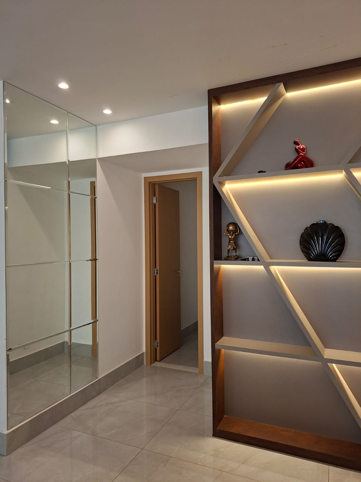 Imagem Apartamento com 3 Quartos à Venda, 115 m² em Jardim América - Goiânia