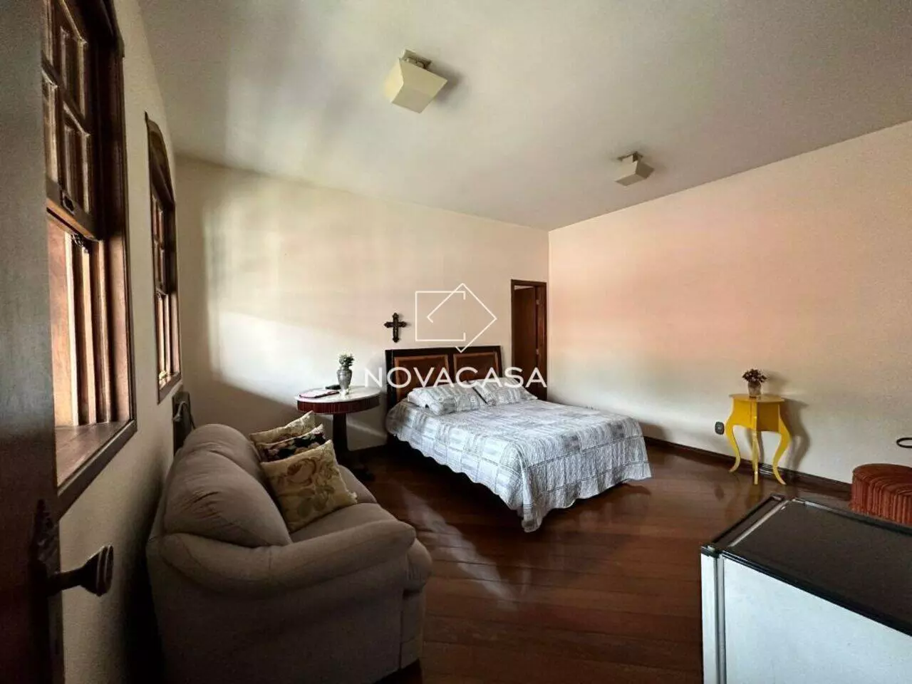 Imagem Casa com 5 Quartos à Venda, 625 m² em Santa Branca - Belo Horizonte Imagem Casa com 5 Quartos à Venda, 625 m² em Santa Branca - Belo Horizonte