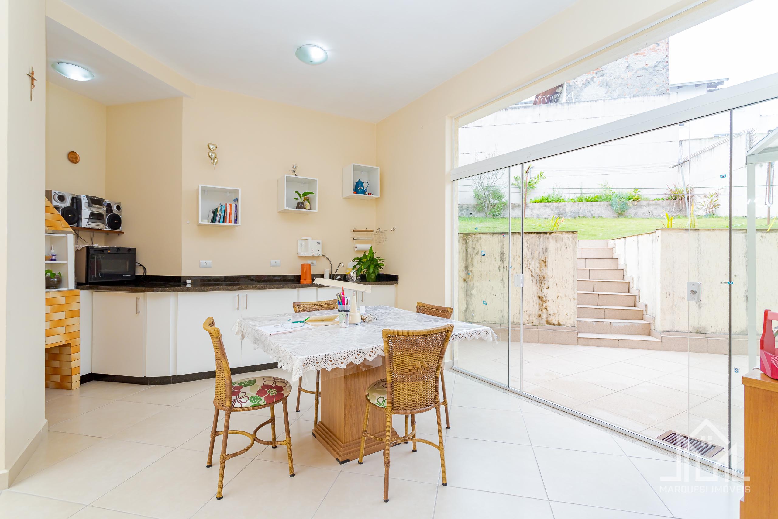 Imagem Casa com 3 Quartos à Venda, 241 m²em Guabirotuba - Curitiba