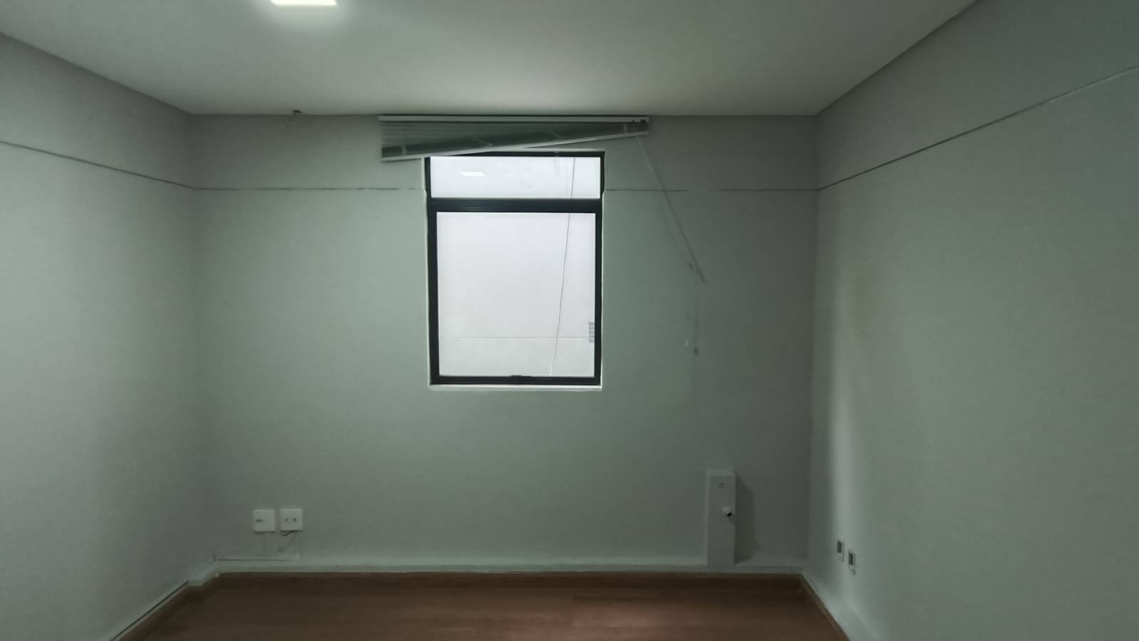 Imagem Sala Comercial à Venda ou Locação, 180 m² em Centro - Juiz de Fora