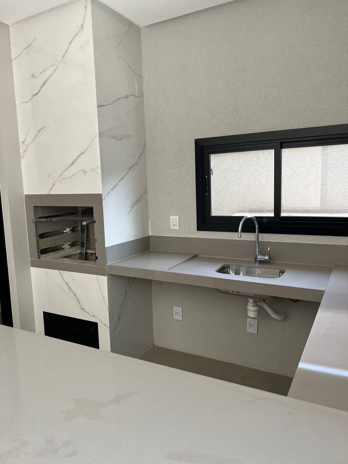 Imagem Casa de Condomínio com 4 Quartos à Venda, 253 m²em Residencial Goiânia Golfe Clube - Goiânia