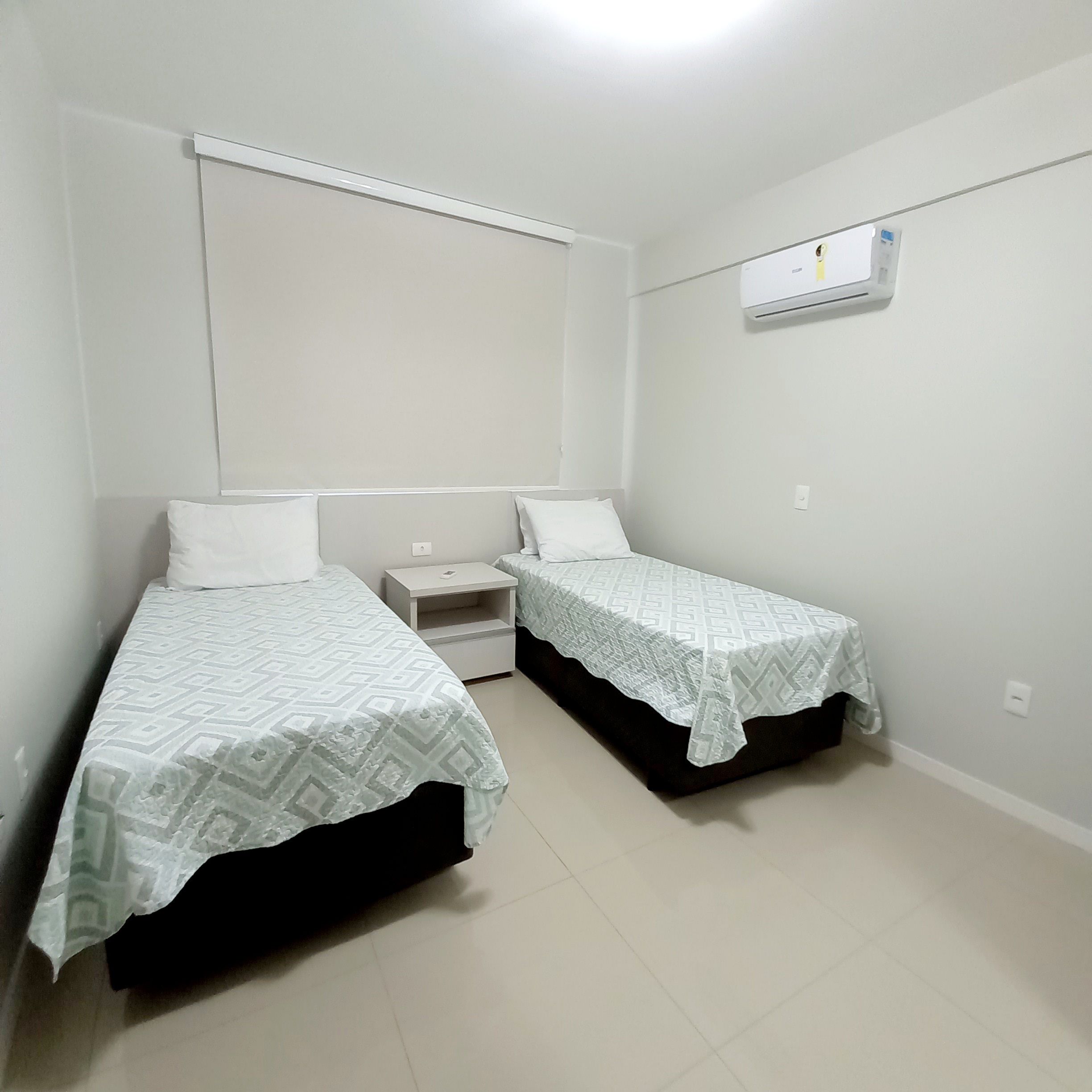 Imagem Apartamento com 2 Quartos à Venda, 78 m²em Bombas - Bombinhas Imagem Apartamento com 2 Quartos à Venda, 78 m²em Bombas - Bombinhas