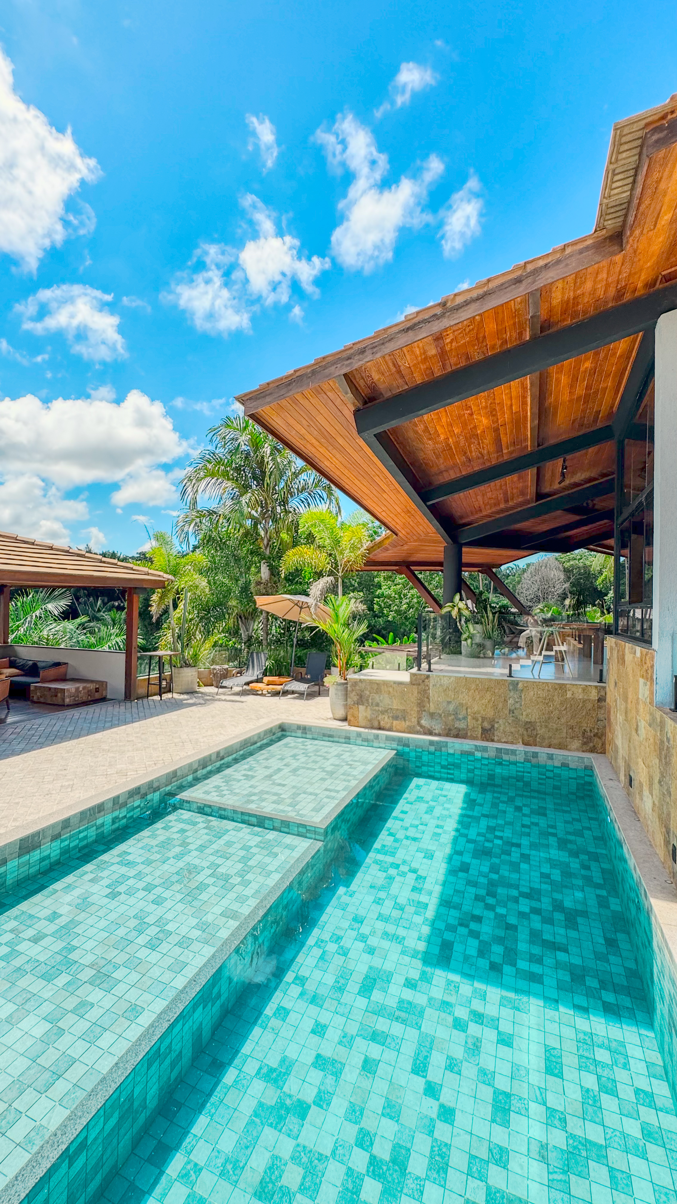 Imagem Casa de Condomínio com 7 Quartos à Venda, 660 m² em Portão - Lauro de Freitas