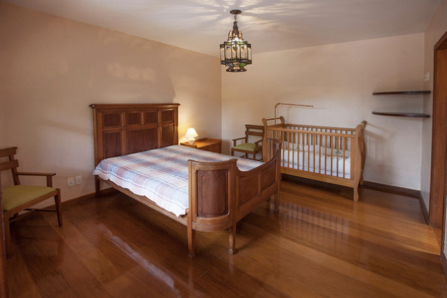 Imagem Casa com 3 Quartos à Venda, 400 m² em Parque do Imbui - Teresópolis