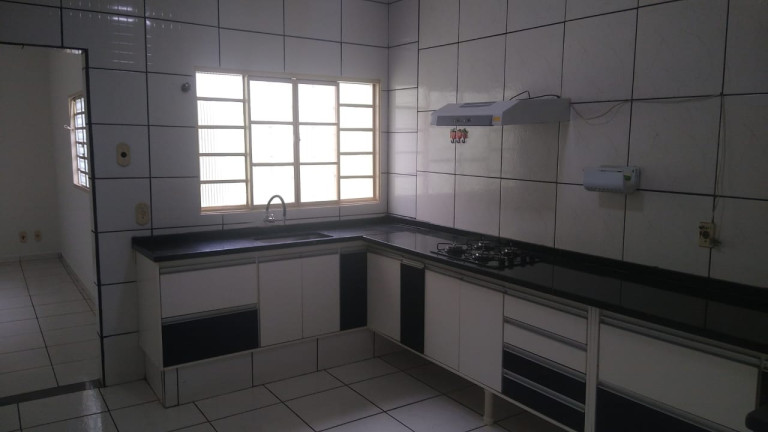 Imagem Casa com 3 Quartos à Venda, 200 m² em Palmeiras - Araçatuba Imagem Casa com 3 Quartos à Venda, 200 m² em Palmeiras - Araçatuba