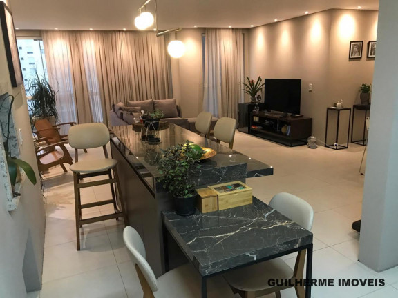 Apartamento com 3 Quartos à Venda, 140 m² em Centro - Balneário Camboriú