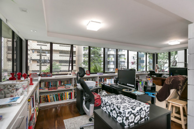 Imagem Apartamento com 4 Quartos à Venda ou Locação, 239 m²em Batel - Curitiba
