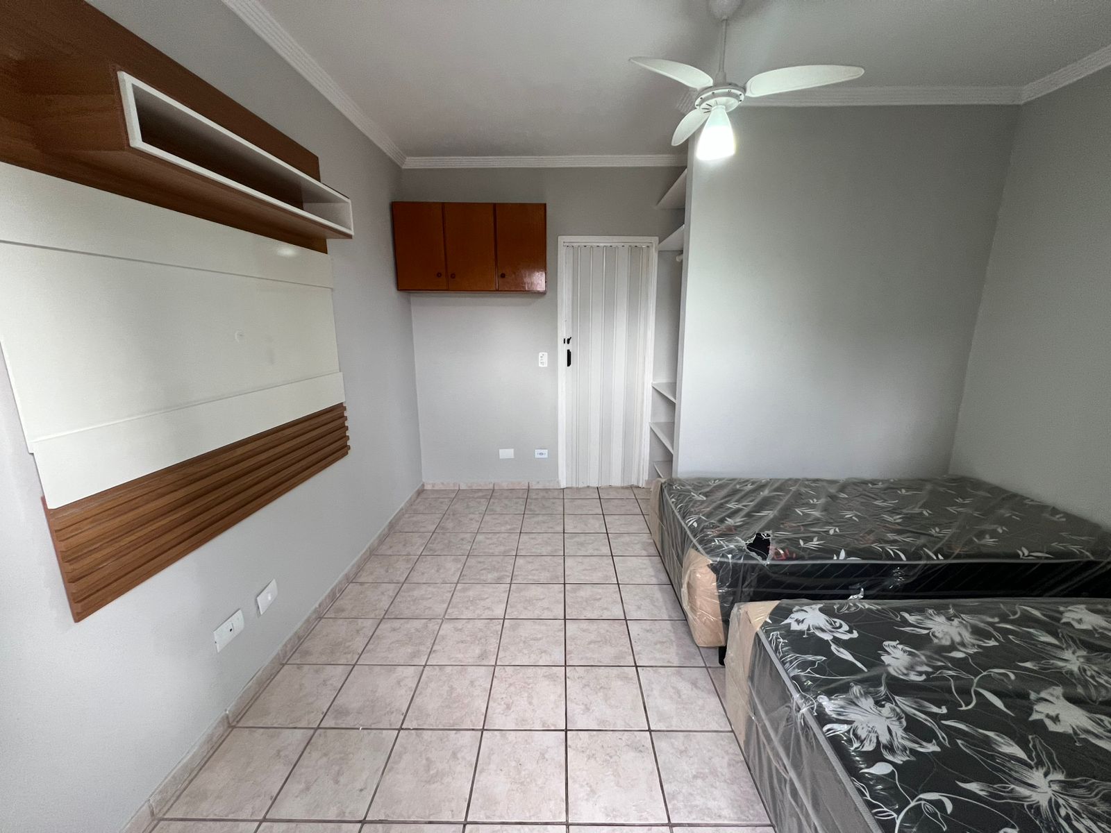 Imagem Apartamento com 1 Quarto à Venda, 40 m² em Tupi - Praia Grande