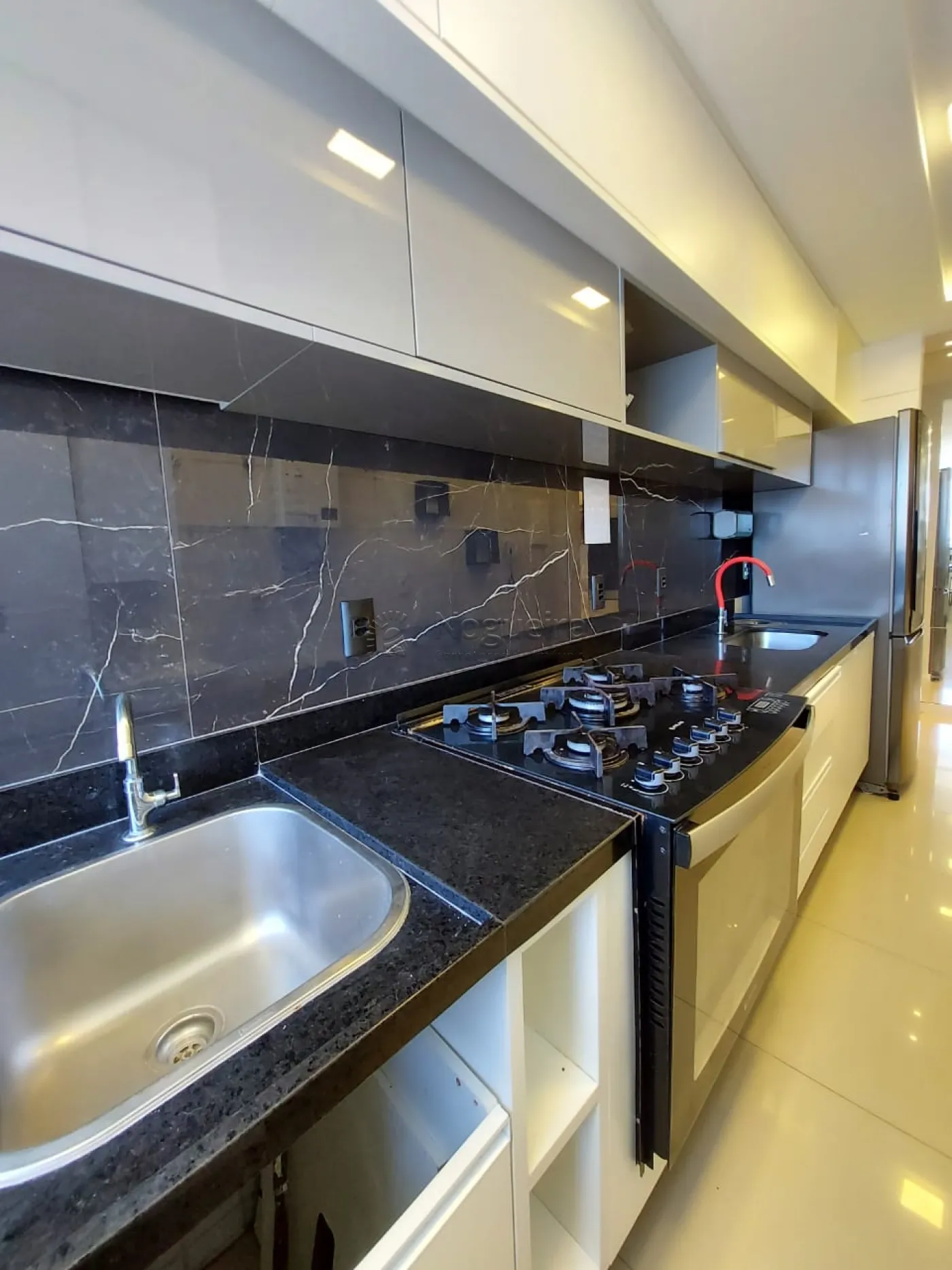 Imagem Apartamento com 2 Quartos à Venda, 74 m²em Candeias - Jaboatão dos Guararapes