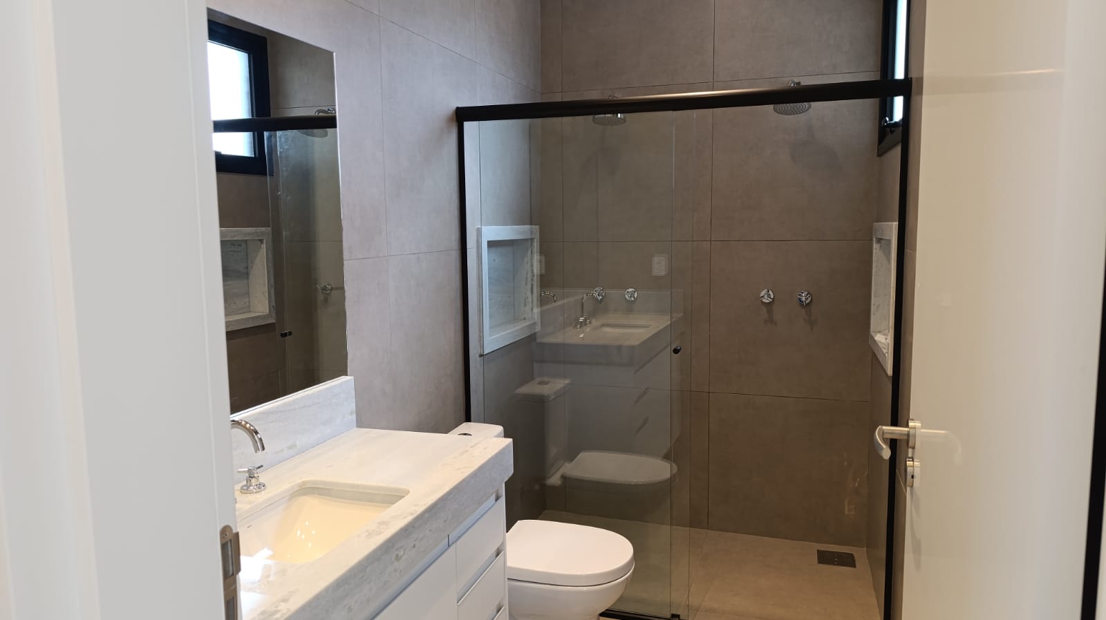 Imagem Casa de Condomínio com 3 Quartos à Venda, 160 m²em Colinas do Castelo - Jaguariúna
