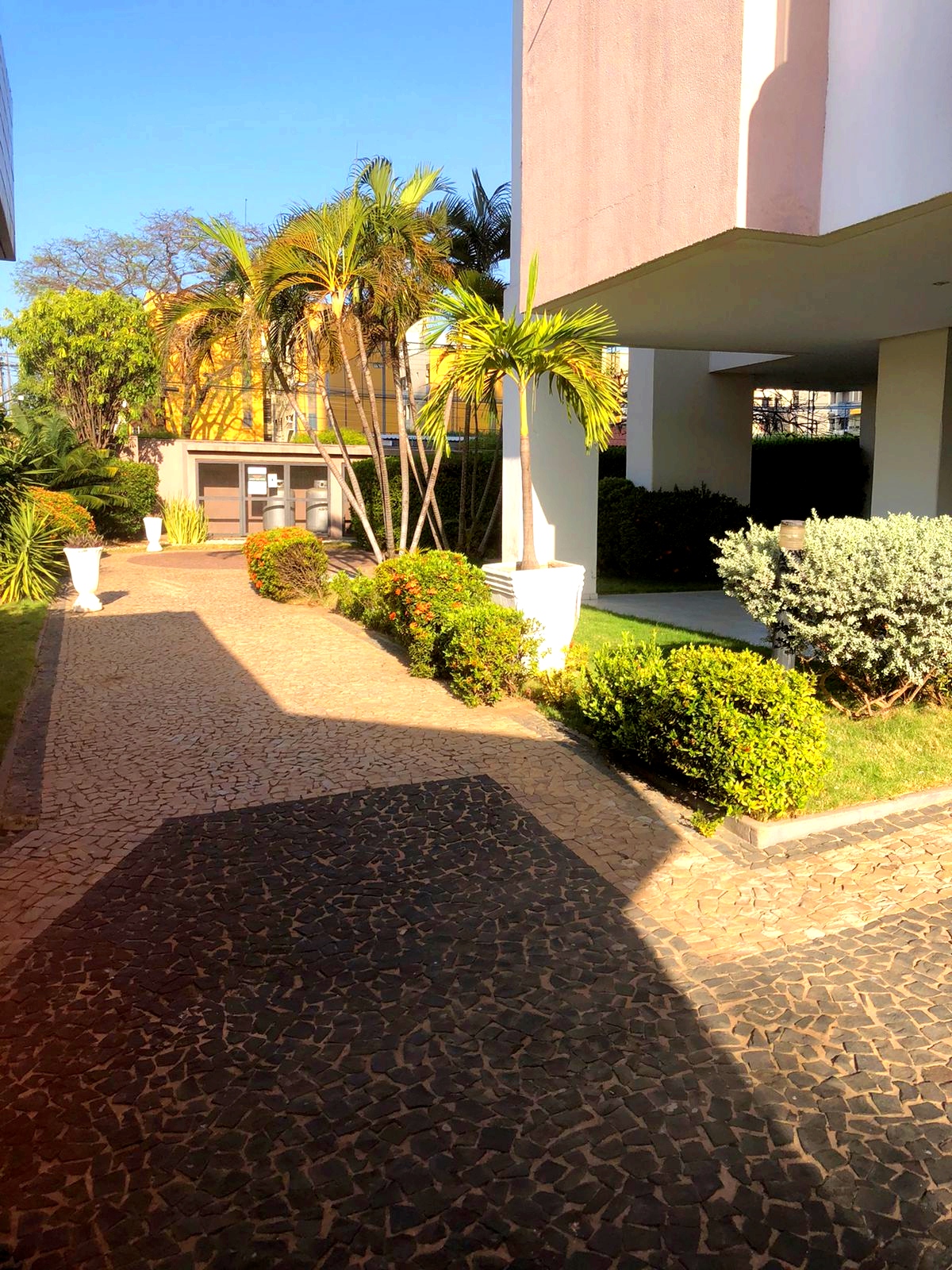 Imagem Apartamento com 3 Quartos para Alugar, 128 m²em Noivos - Teresina Imagem Apartamento com 3 Quartos para Alugar, 128 m²em Noivos - Teresina