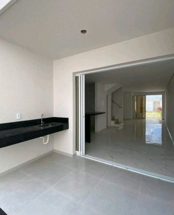 Imagem Casa com 4 Quartos à Venda,  em Tamatanduba - Eusébio