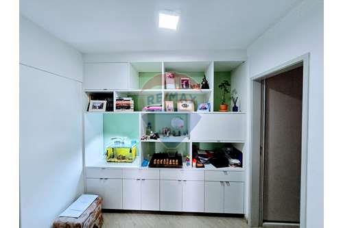 Imagem Apartamento com 3 Quartos à Venda, 91 m²em Vila Sanches - São José dos Campos
