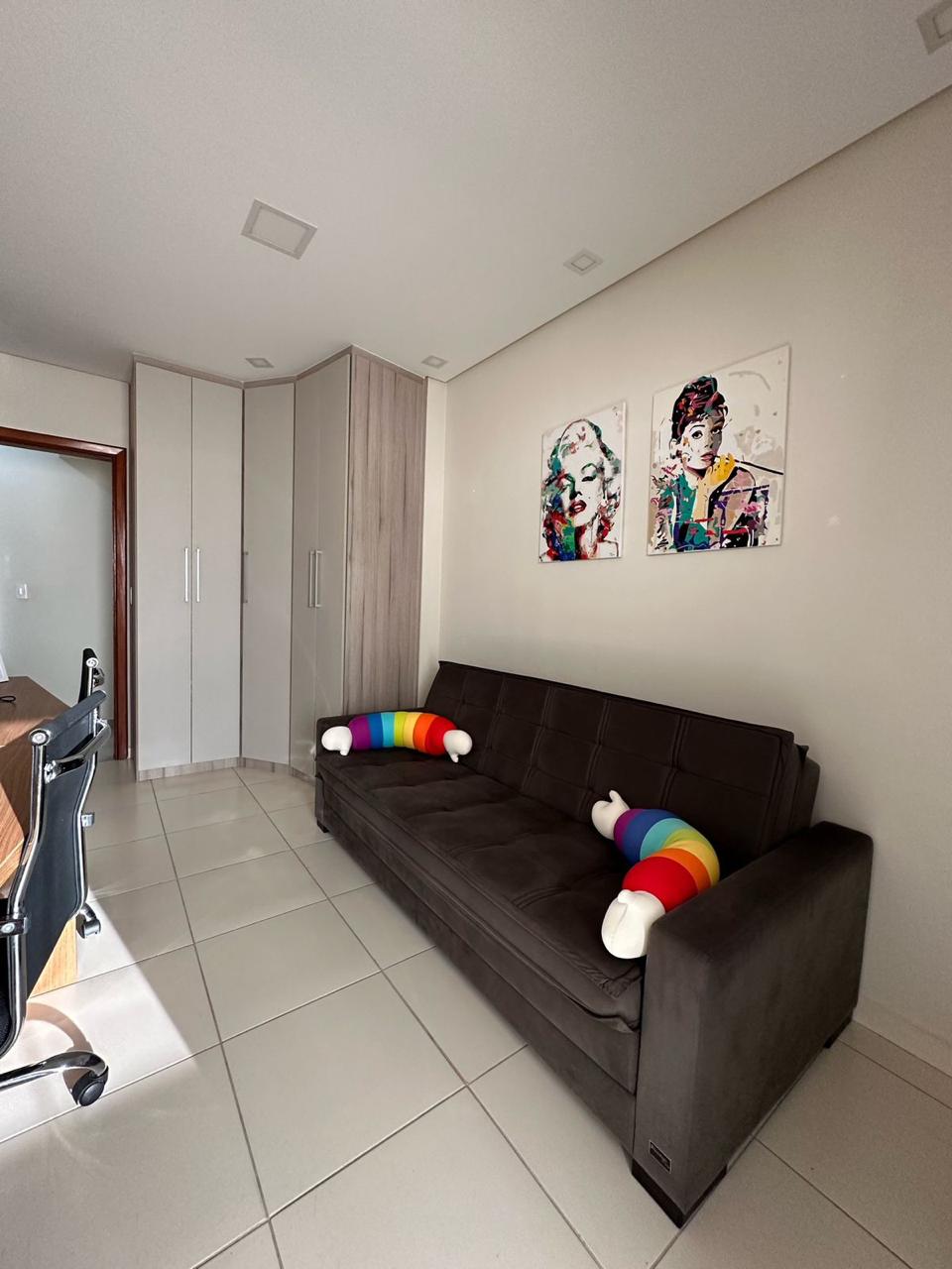 Imagem Apartamento com 4 Quartos à Venda, 232 m² em Guilhermina - Praia Grande