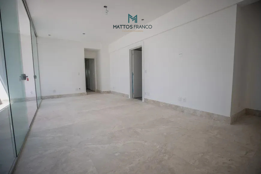 Imagem Apartamento com 4 Quartos à Venda, 131 m²em Santa Efigênia - Belo Horizonte Imagem Apartamento com 4 Quartos à Venda, 131 m²em Santa Efigênia - Belo Horizonte