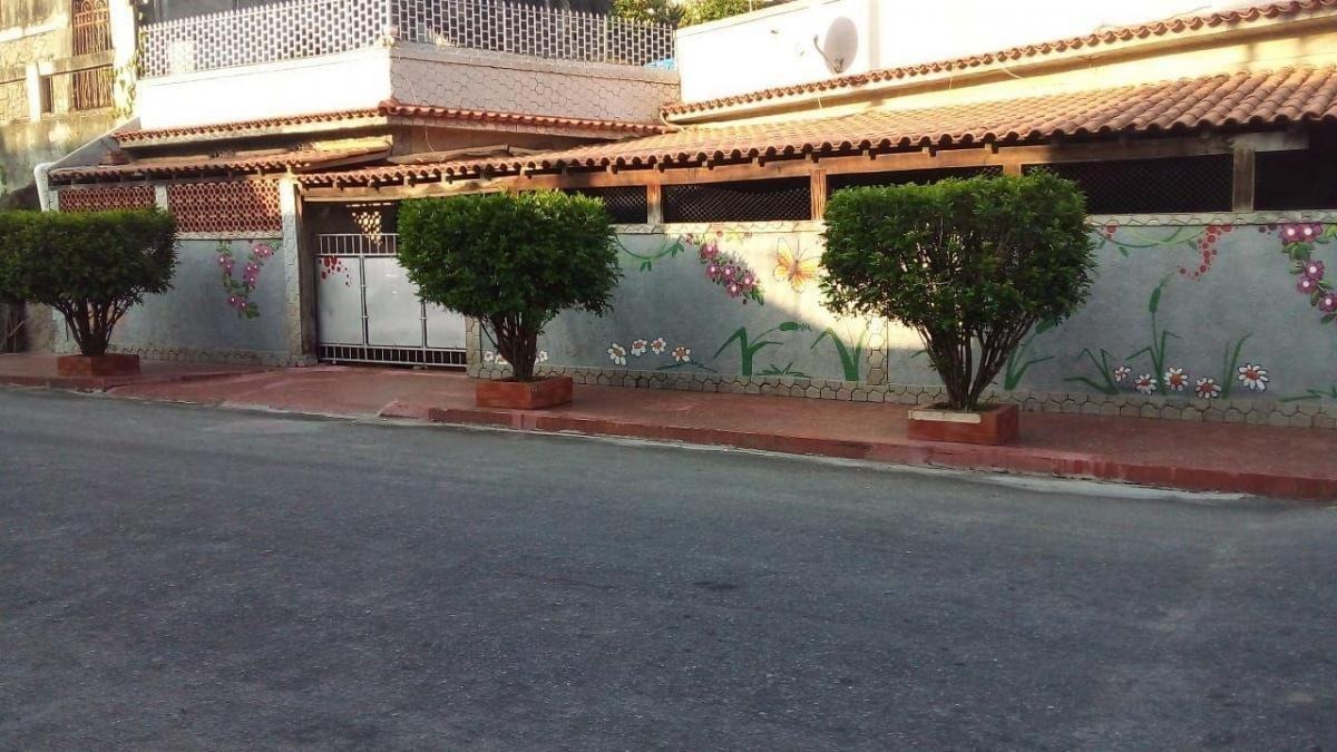 Imagem Casa com 2 Quartos à Venda, 449 m²em Barreto - Niterói