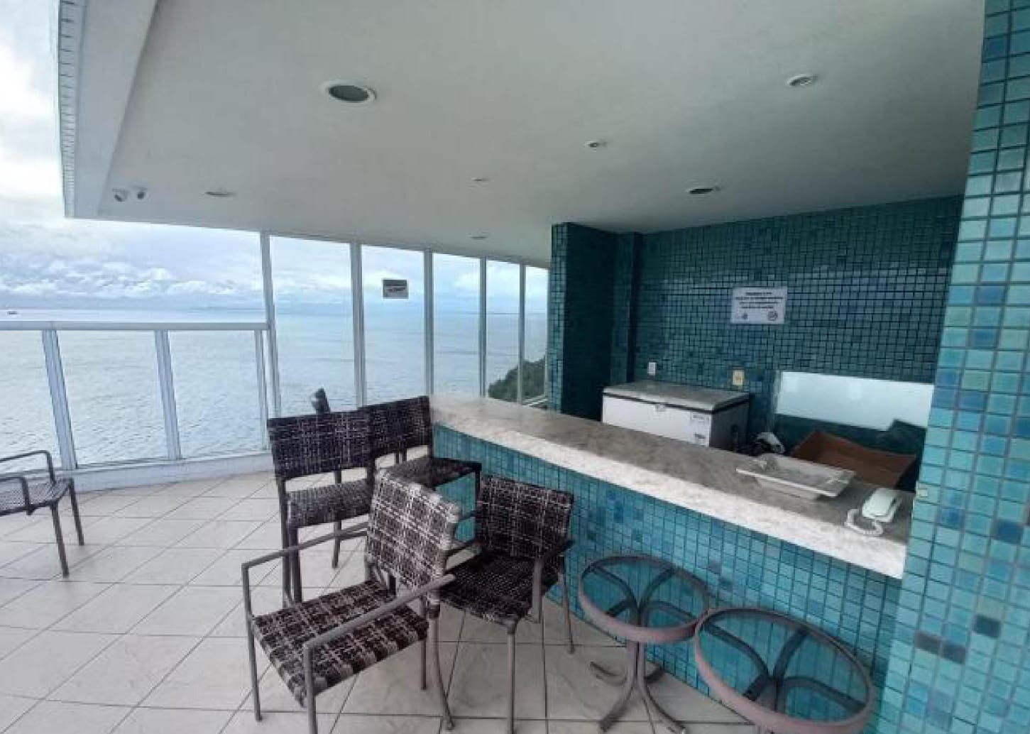 Imagem Apartamento com 1 Quarto para Alugar, 60 m²em Barra - Salvador