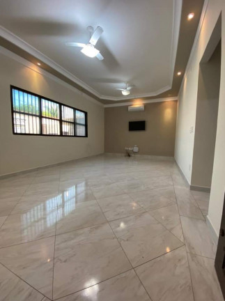 Imagem Casa com 3 Quartos à Venda, 120 m² em Caiçara - Praia Grande Imagem Casa com 3 Quartos à Venda, 120 m² em Caiçara - Praia Grande