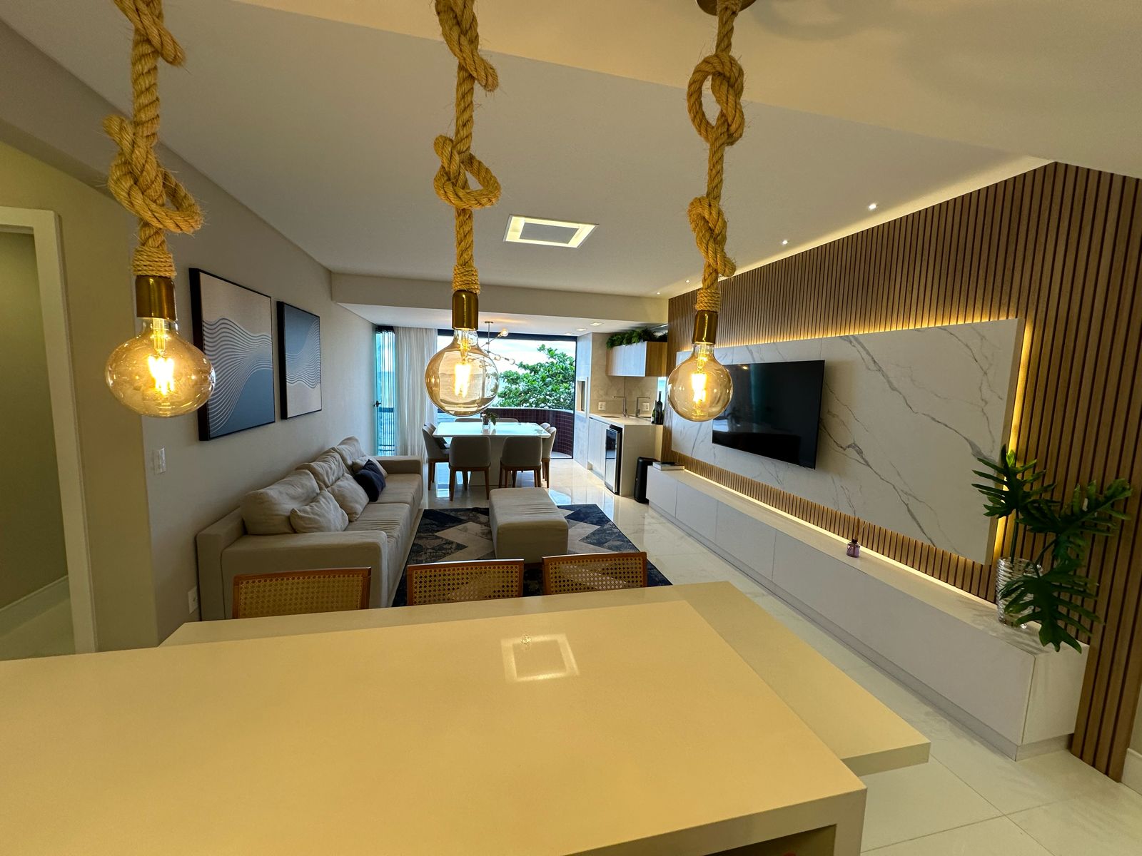 Imagem Apartamento com 3 Quartos à Venda, 200 m²em Meia Praia - Itapema