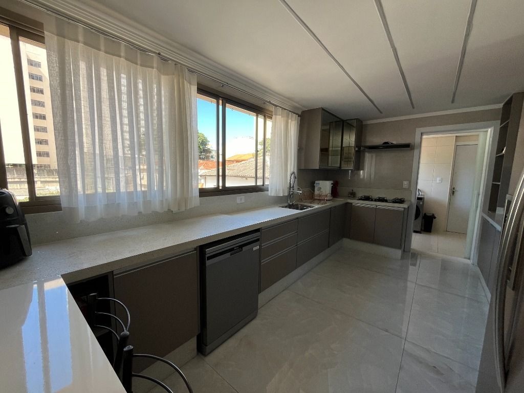 Imagem Apartamento com 3 Quartos à Venda, 143 m² em Centro - Santo André