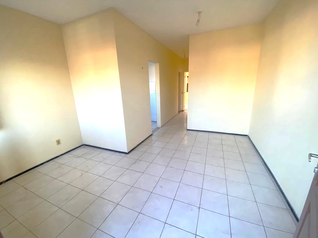 Imagem Apartamento com 2 Quartos à Venda, 54 m²em Maraponga - Fortaleza