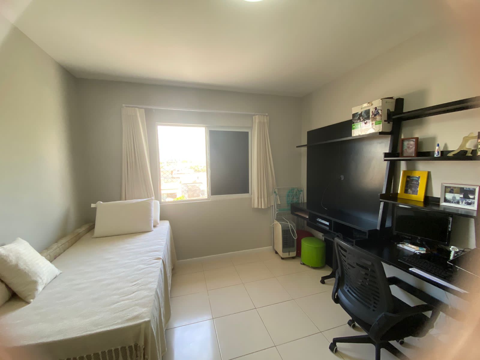 Imagem Casa de Condomínio com 4 Quartos à Venda, 338 m²em Centro Lauro de Freitas - Lauro de Freitas