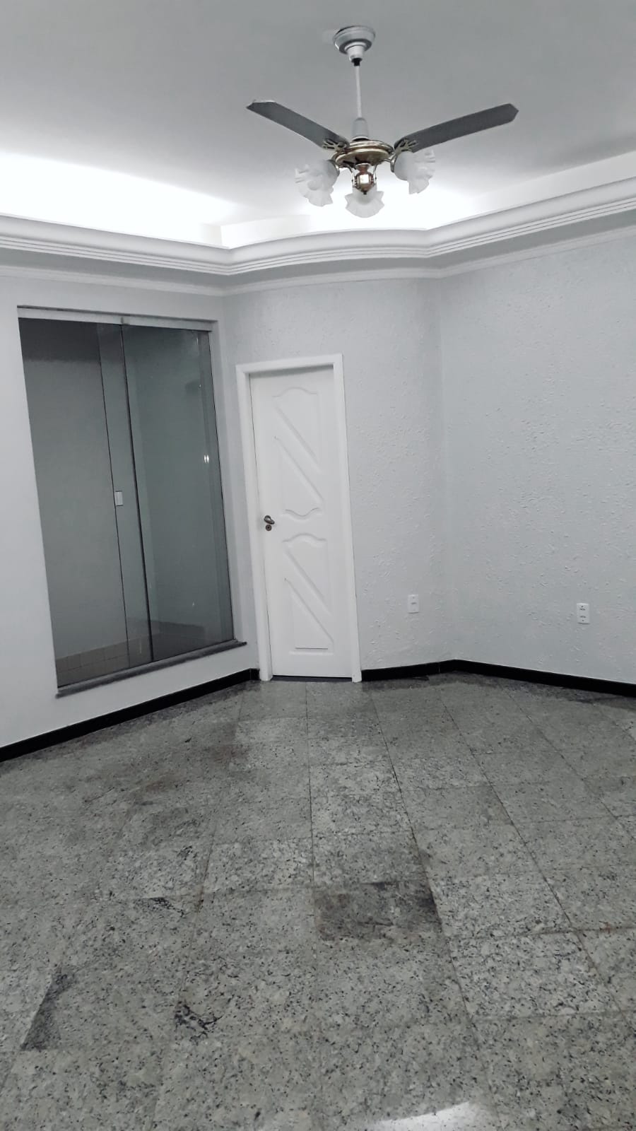 Imagem Casa com 4 Quartos para Alugar, 1 m²em Marco - Belém