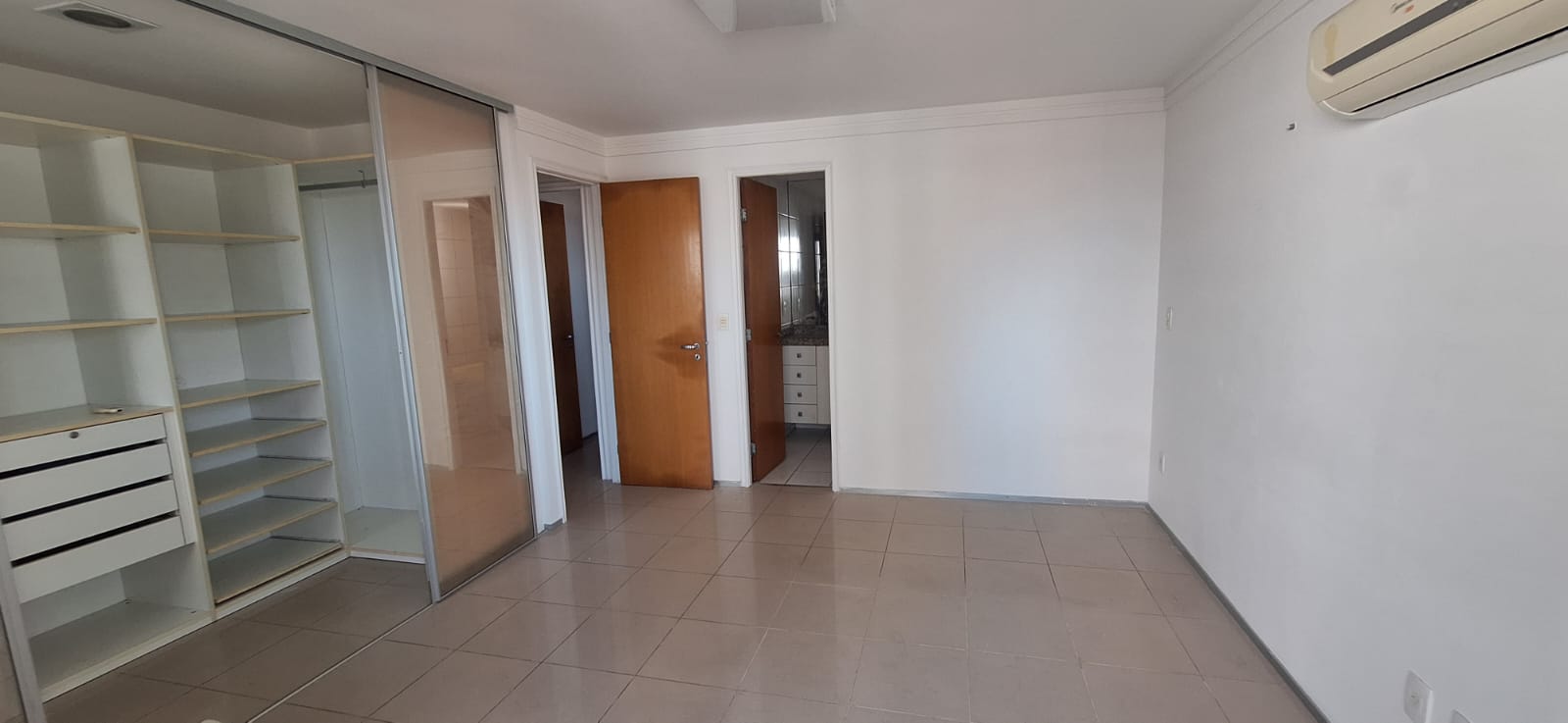 Imagem Apartamento com 3 Quartos à Venda, 90 m² em Cocó - Fortaleza Imagem Apartamento com 3 Quartos à Venda, 90 m² em Cocó - Fortaleza