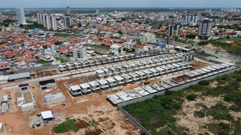 Imagem Casa de Condomínio com 3 Quartos à Venda, 125 m² em Ponta Negra - Natal