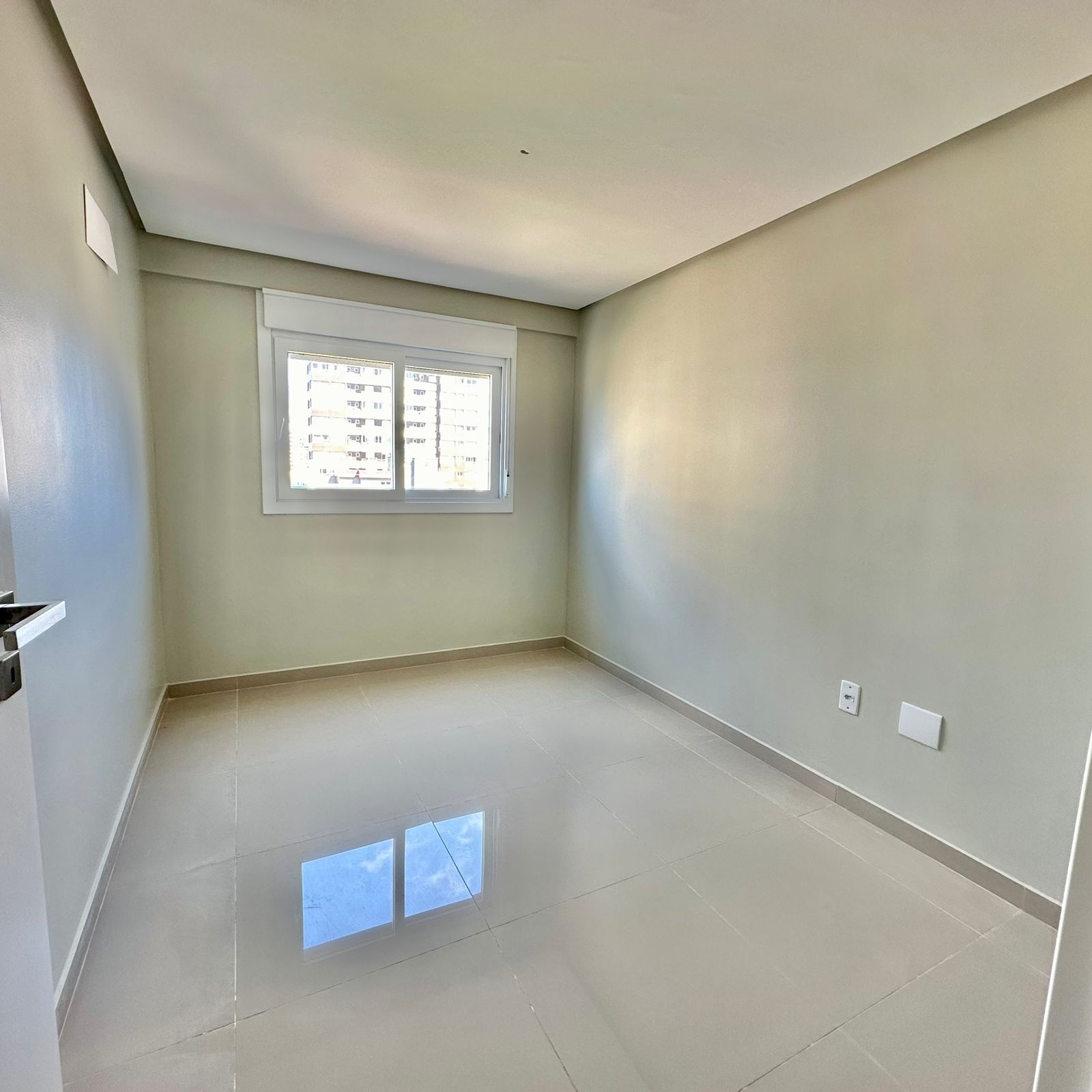 Imagem Apartamento com 2 Quartos à Venda, 57 m²em Centro - Tramandaí