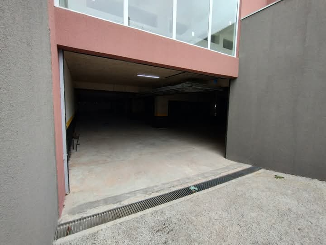 Imagem Vaga de Garagem para Alugar, 840 m² em Centro - Diadema Imagem Vaga de Garagem para Alugar, 840 m² em Centro - Diadema