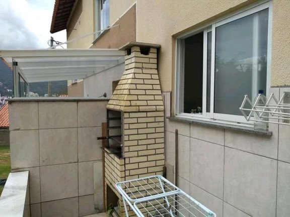 Imagem Casa de Condomínio com 2 Quartos à Venda, 78 m² em Araras - Teresópolis